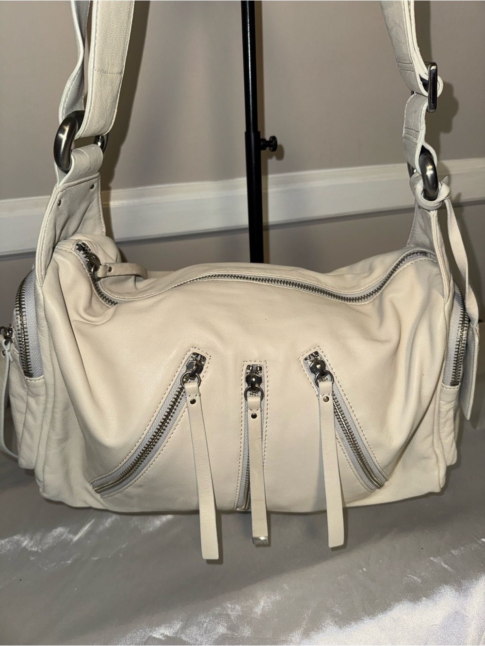 Calvin Klein Cream Leather Shoulder Bag with Triple Zip Accent
